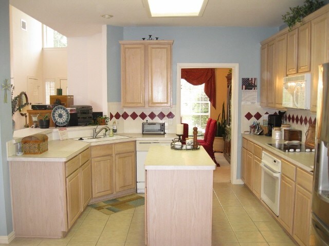 Building Photo - 8416 White Sands Dr