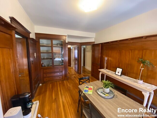 Foto del edificio - 142 Wood Ave