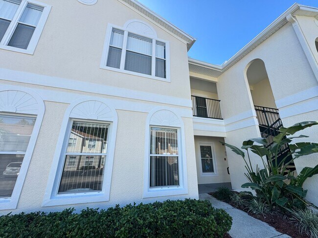 Foto del edificio - Beautiful 3 Bedroom, 2 Bathroom Condo in K...