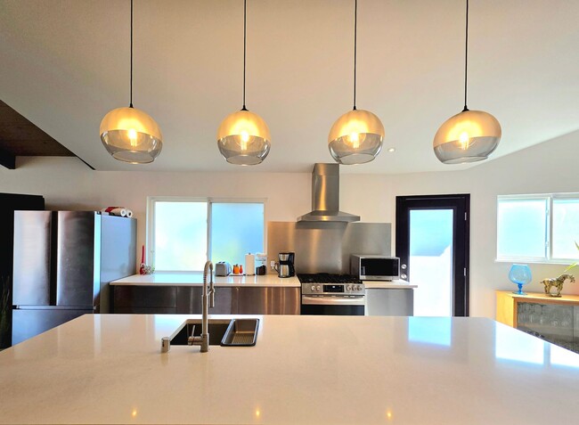 Building Photo - LUXURIOUS FURNISHED HOME