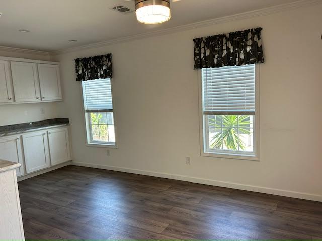 Building Photo - 6941 MacDonald Ct