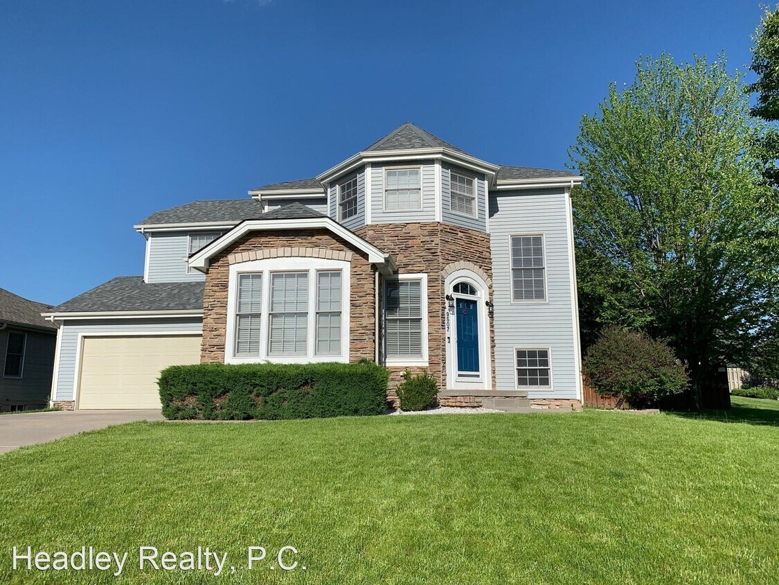 Primary Photo - 4 br, 4 bath House - 9507 S 28th Ave