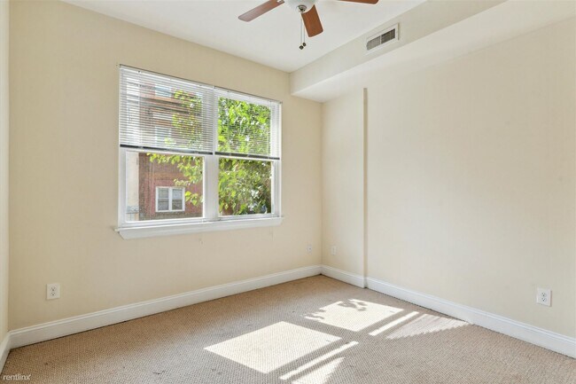 Foto del edificio - 4 br, 3 bath Duplex - 2107 N 17TH ST Unit 1
