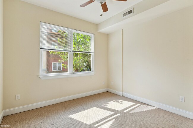 Foto del edificio - 4 br, 3 bath Duplex - 2107 N 17TH ST Unit 111