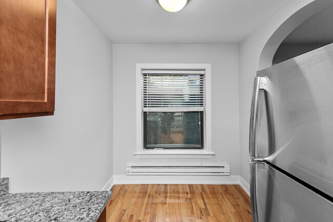 Foto del edificio - 550 W Arlington Pl