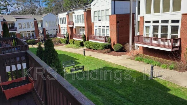 Building Photo - 843 The Village Cir
