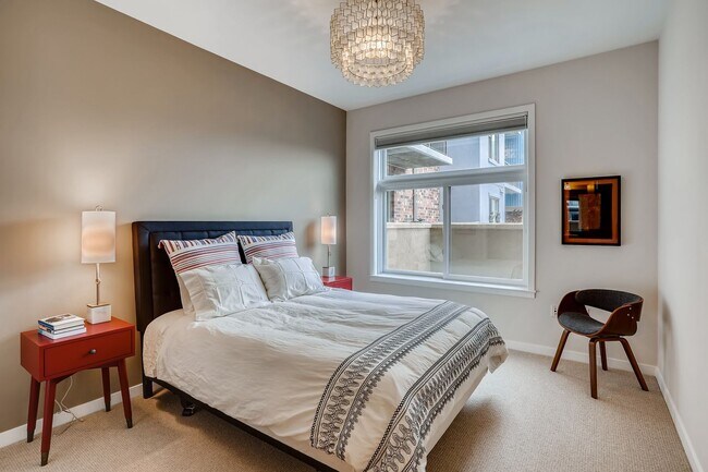 Foto del edificio - 2BDR Condo w/ AMAZING private patio & amenities!