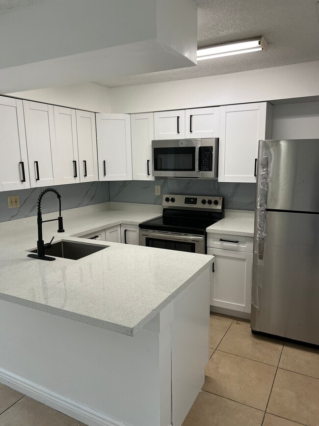 Photo - 6740 NW 175th Ln (Hialeah, FL) Townhome