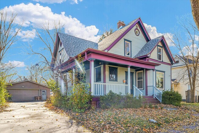 Building Photo - 207 W High St