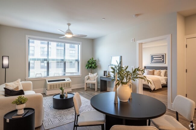 Building Photo - 32 Oakland Ave