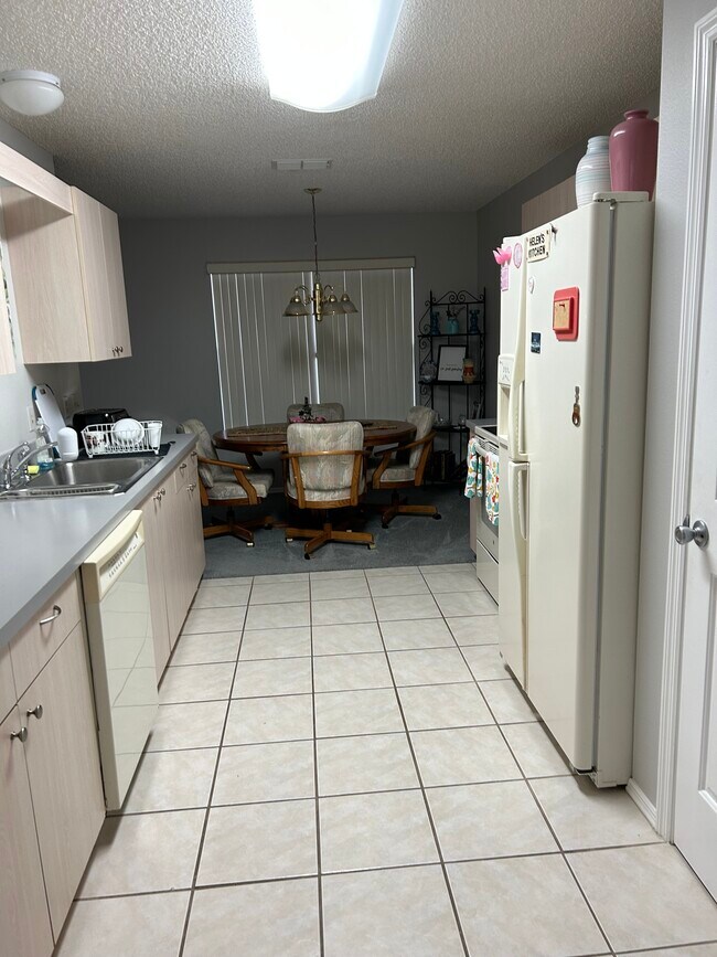 Foto del edificio - 2018 Castano Pl