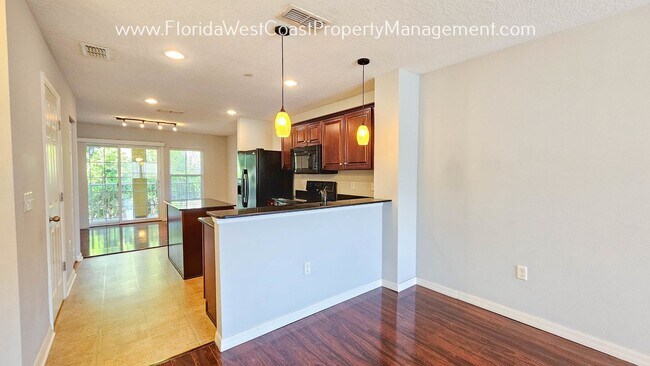 Building Photo - OUTSTANDING 2 Bedroom / 2.5 Bath / 2 Car Tandem Garage ! WILLOWBROOK- LAKEWOOD RANCH!
