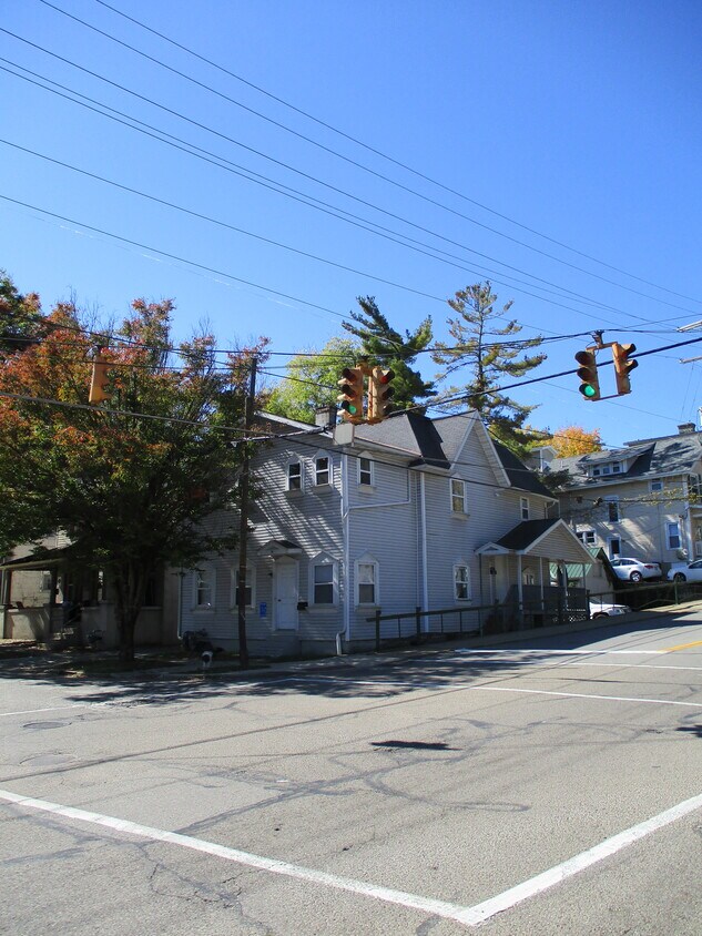 Primary Photo - 79 N Congress St
