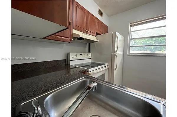 Foto del edificio - 3380 NW 30th St
