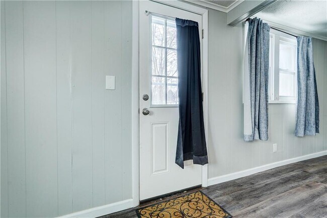 Foto del edificio - 1070 Gravel Rd