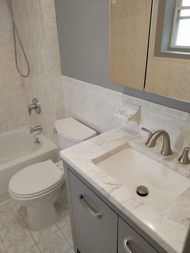 Master Bath - 528 Throggs Neck Expy