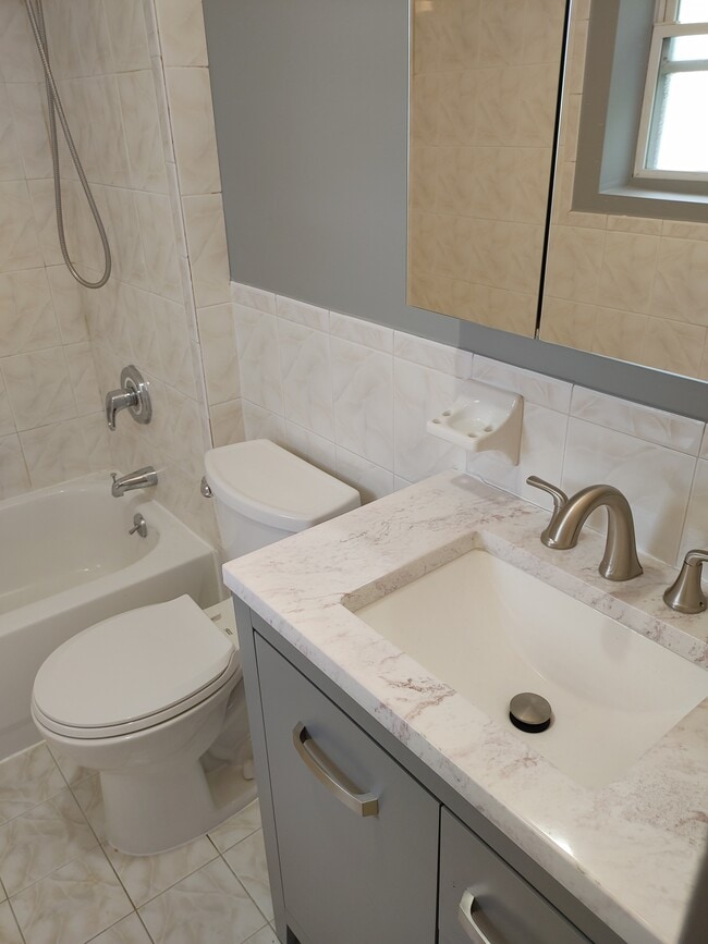 Master Bath - 528 Throggs Neck Expy