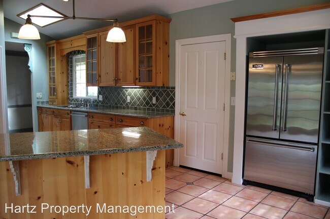 Building Photo - 3 br, 2 bath House - 4284 Oakwood Court