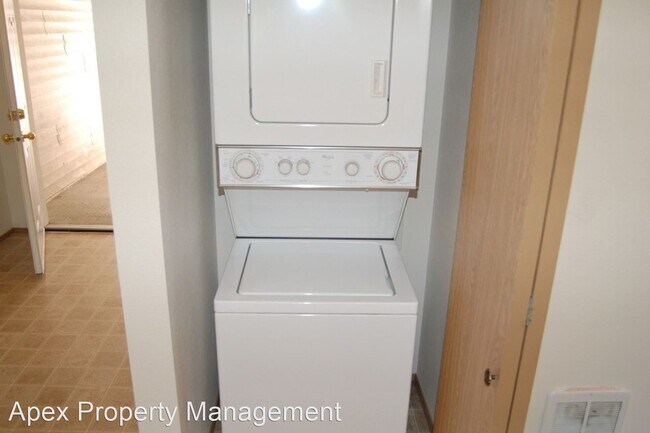 Foto del edificio - Studio, 1 bath Apartment - 501 VOLTAIRE COURT