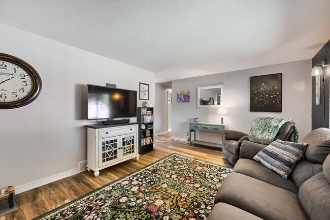 Foto del edificio - 2118 Monteagle St