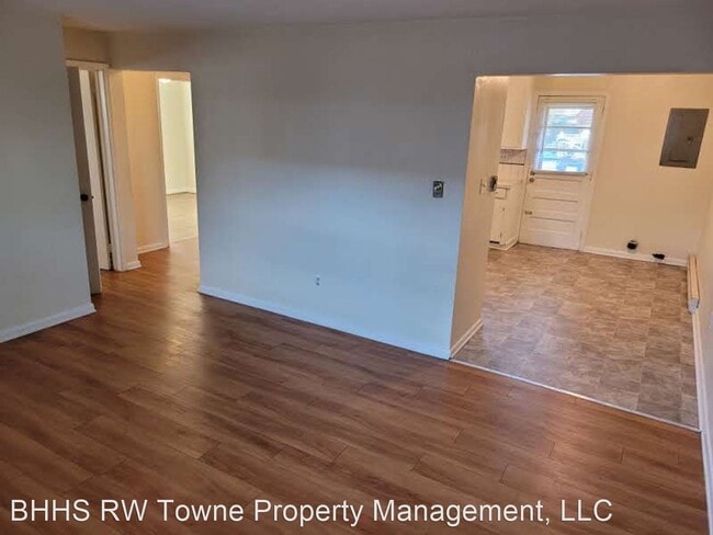 Building Photo - 2 br, 1 bath House - 921 Mildred Street #B