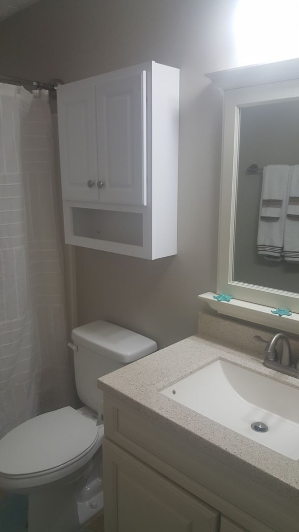 Foto del edificio - Nicely furnished 2 bedroom condo in River Oaks