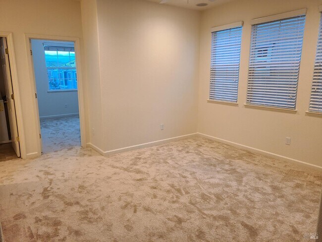 Foto del edificio - 715 Ponder Court