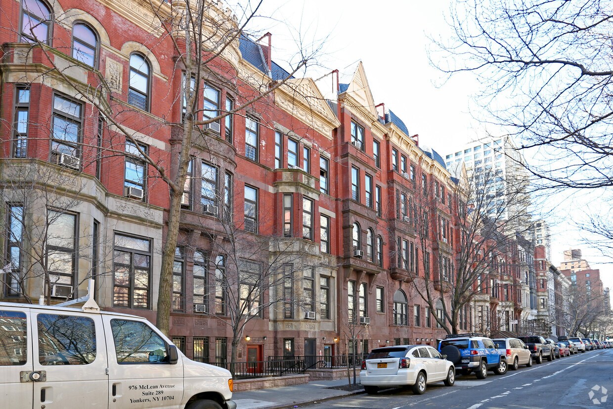 Primary Photo - 32 W 91st St