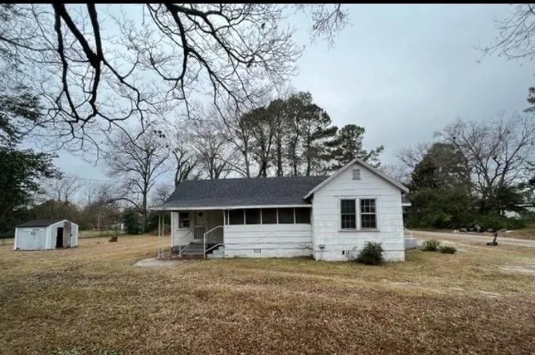 Primary Photo - 320 Ruby St
