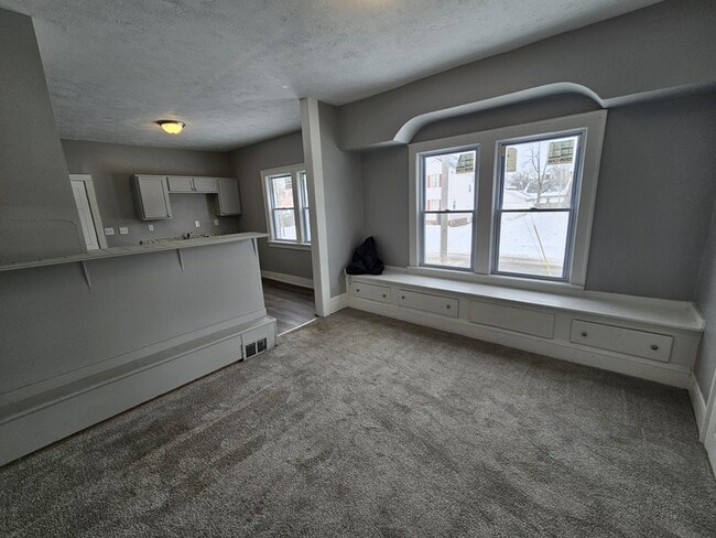 Foto del edificio - 3784 E 114th St