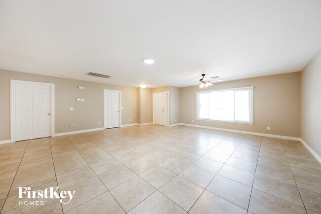 Building Photo - 15240 N 51st Dr