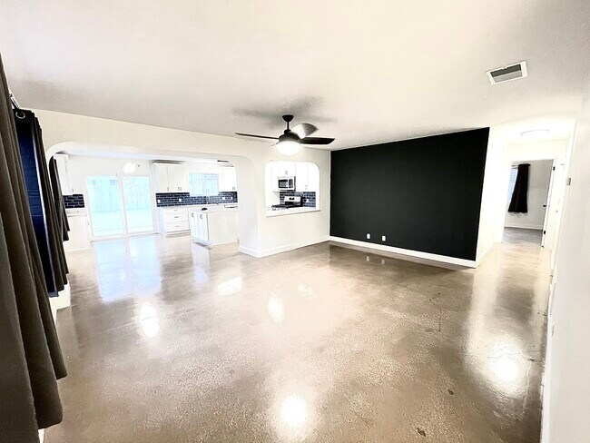 Foto del edificio - 9503 Dalewood Dr