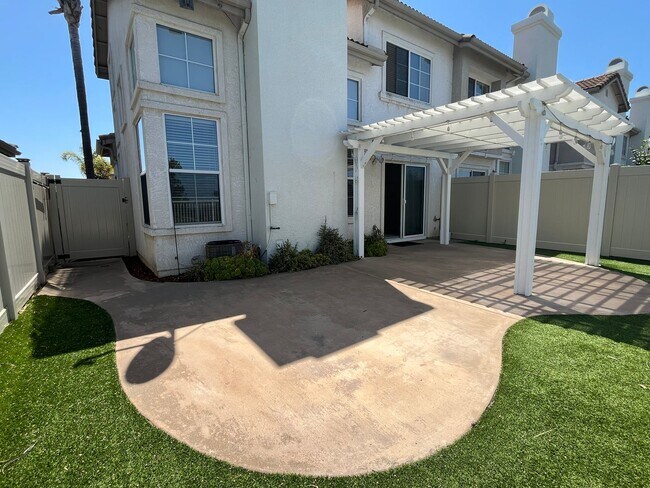 Foto del edificio - Great 3 Bdrm, 2.5 bath, Gated Community