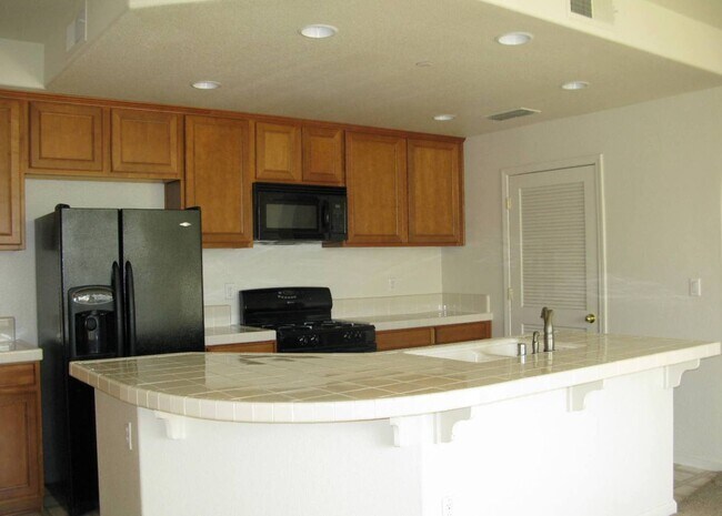 Foto del edificio - 12400 Fair Oaks Blvd