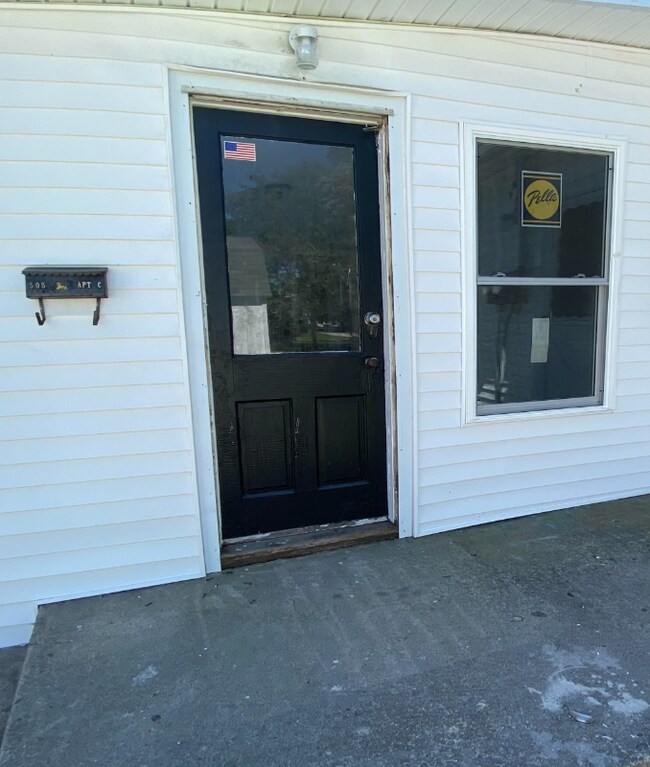 Foto del edificio - 505 S Georgia St