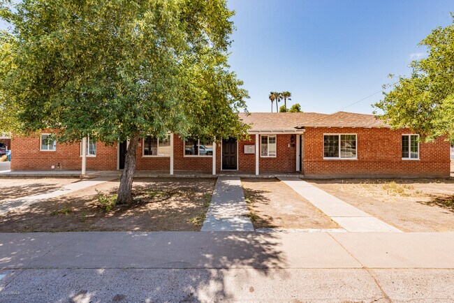 Building Photo - 1601 W Osborn Rd