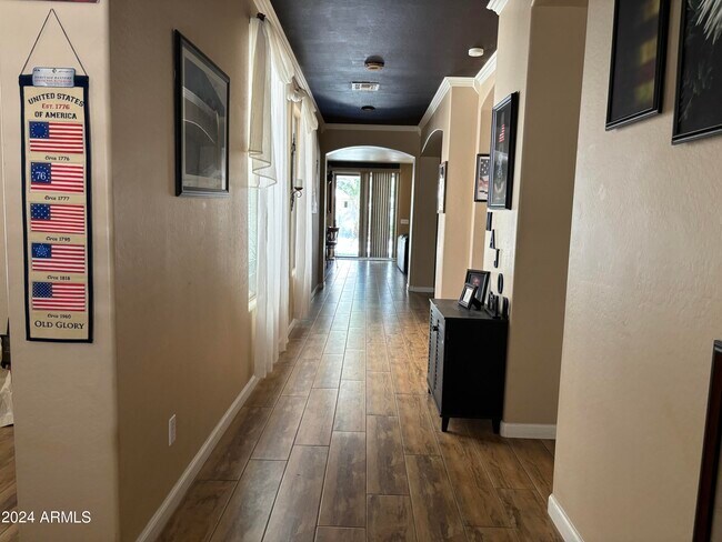 Foto del edificio - 13644 W Calavar Rd