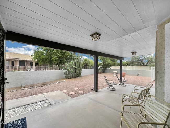 Building Photo - 15036 N Dogwood Ln