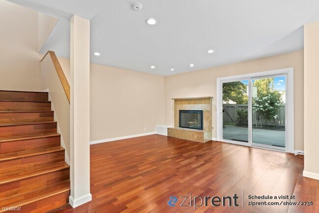 Foto del edificio - 3 br, 2.5 bath Townhome - 644 Celestial La...