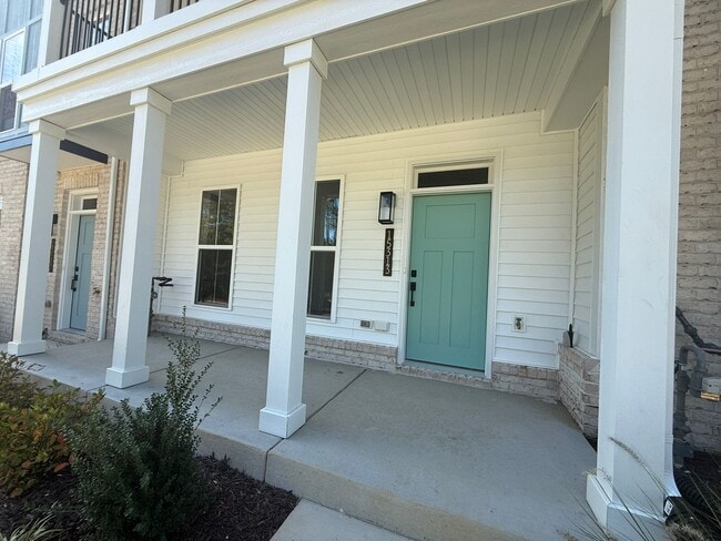 Building Photo - 15313 Sunray Aly