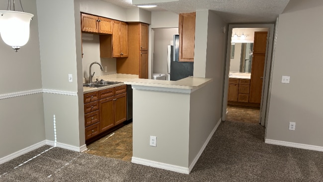 Building Photo - 10200 Belle Rive Blvd