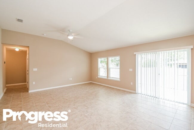 Foto del edificio - 9591 Palm Reserve Dr