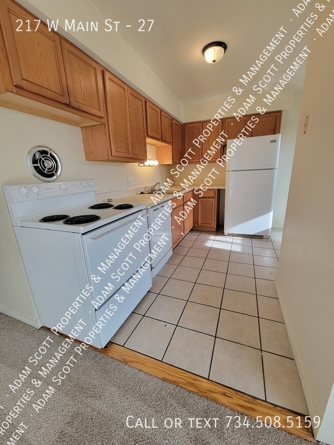 Photo - 217 W Main St Apartment