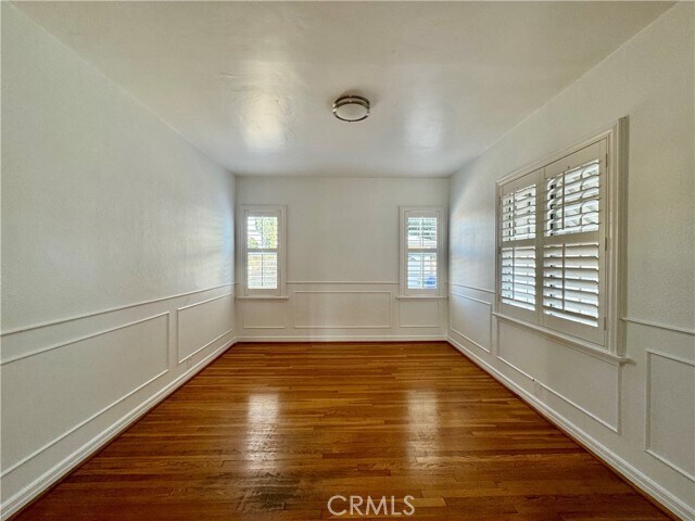 Building Photo - 5924 N Willard Ave