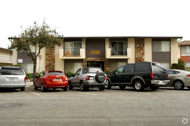 Building Photo - Waterstone Apartments