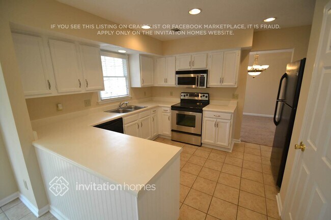 Building Photo - 1402 Long Shadow Ct
