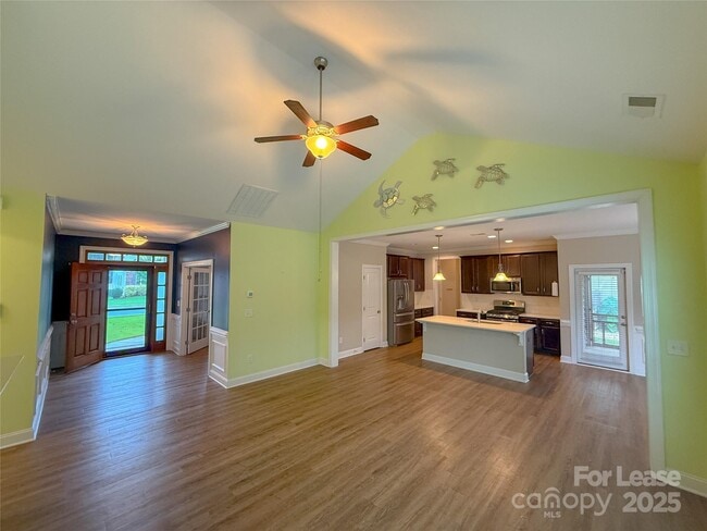 Foto del edificio - 128 Coral Rutledge Dr