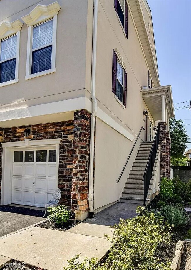 Foto del edificio - 2 br, 2 bath Condo - 86 George Russell Way 8