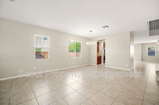 Foto del edificio - 44704 Mumm St