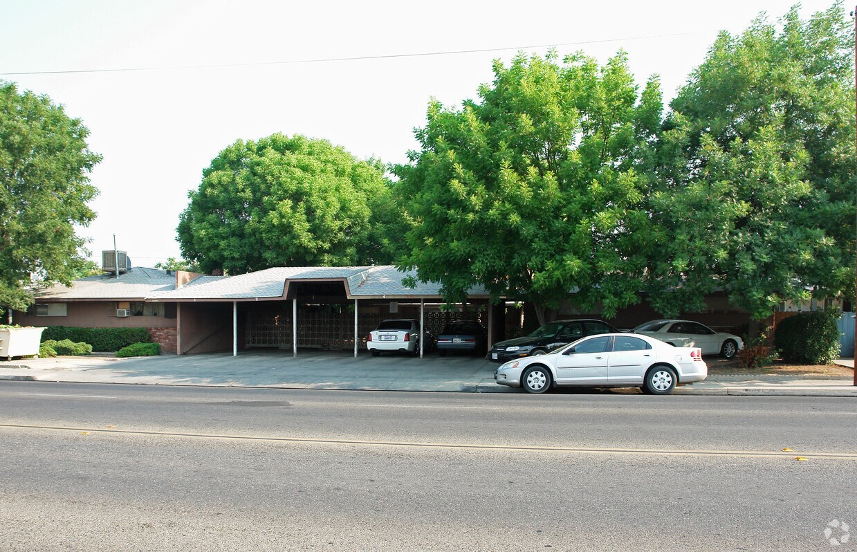 Foto del edificio - 2981 E Clinton Ave